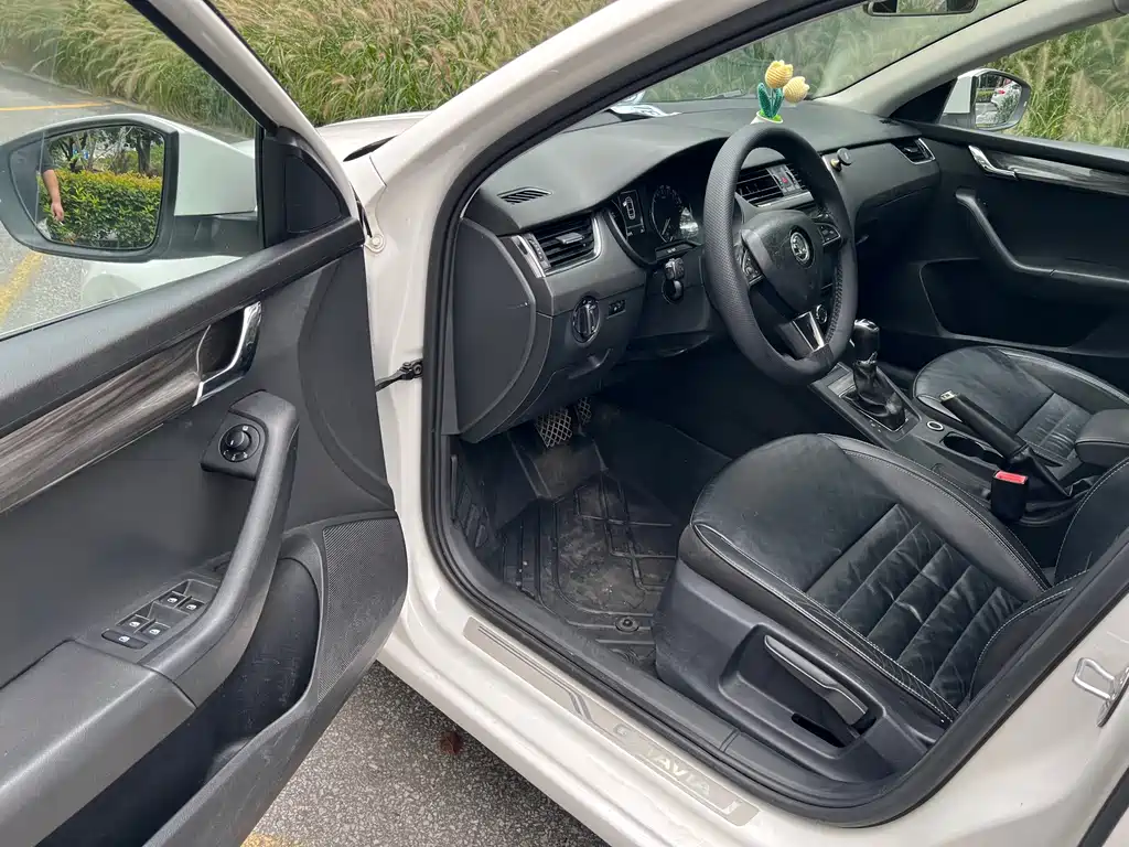 Skoda Octavia — миниатюра 8