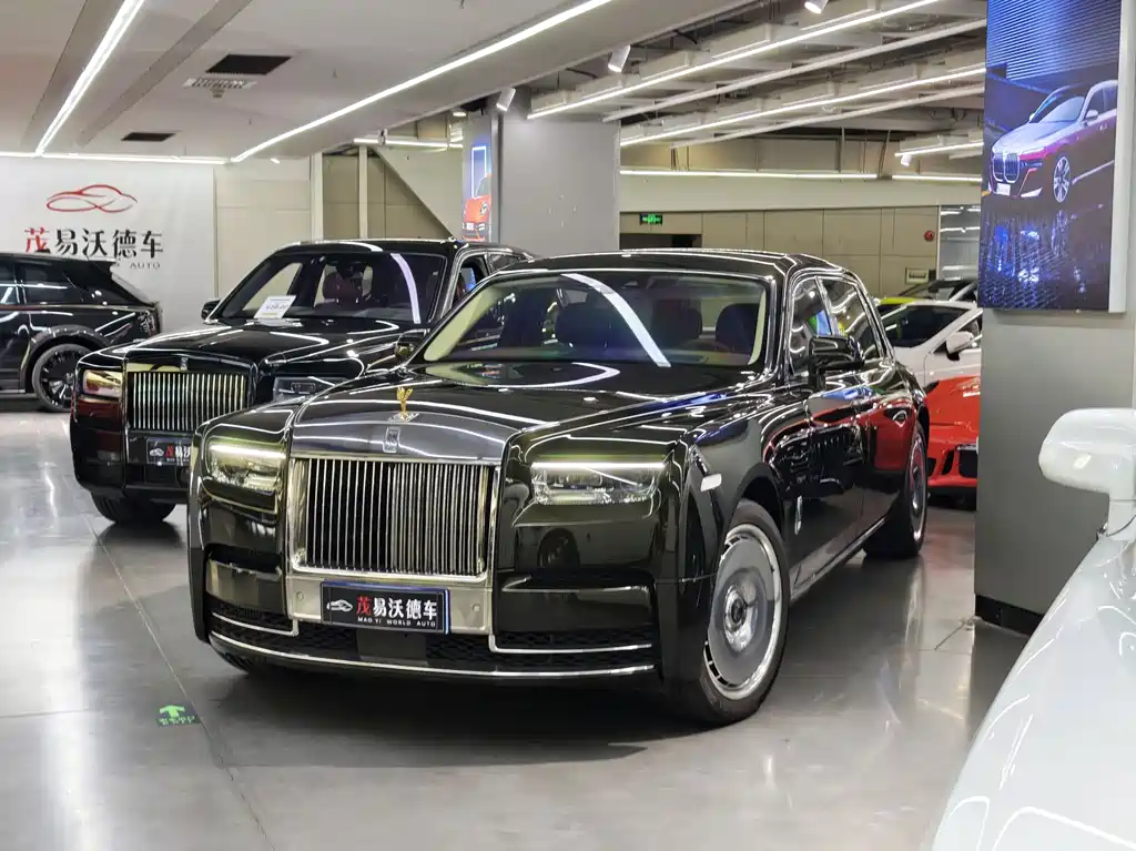 Rolls-Royce Phantom 2023