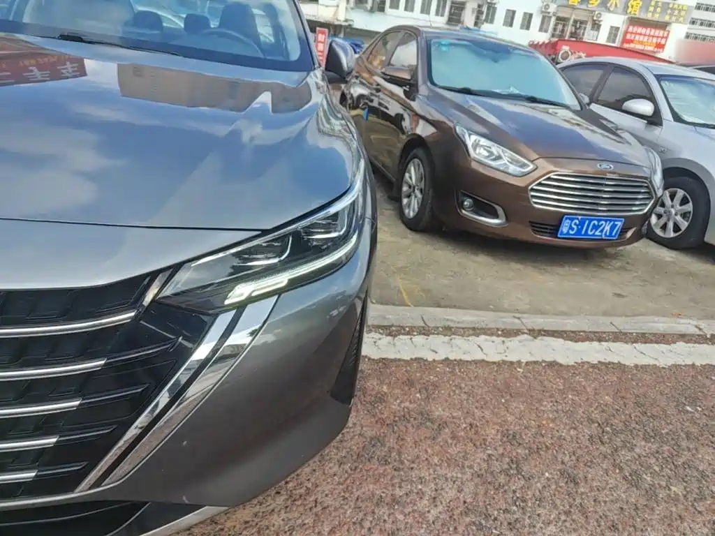 Nissan Sylphy — миниатюра 24
