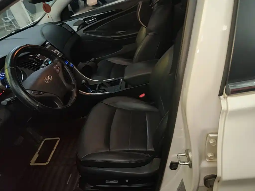 Hyundai Sonata — миниатюра 15