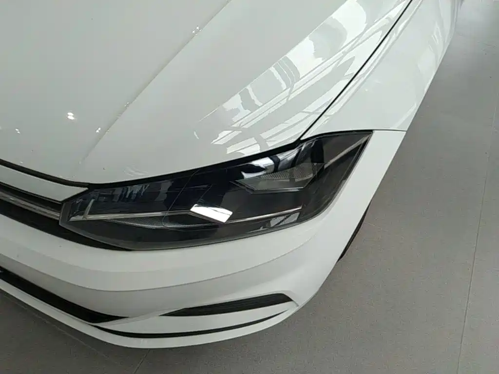 Volkswagen Polo — миниатюра 24