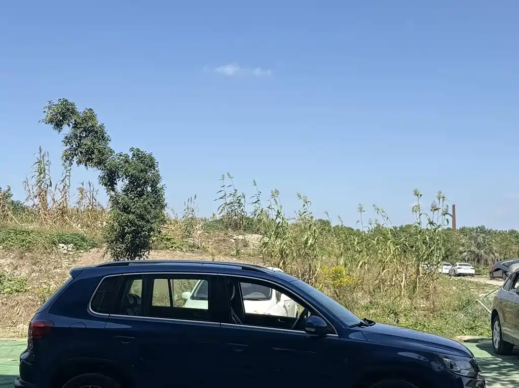 Volkswagen Tiguan — миниатюра 11
