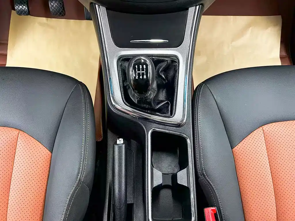 Baojun 560 — миниатюра 16