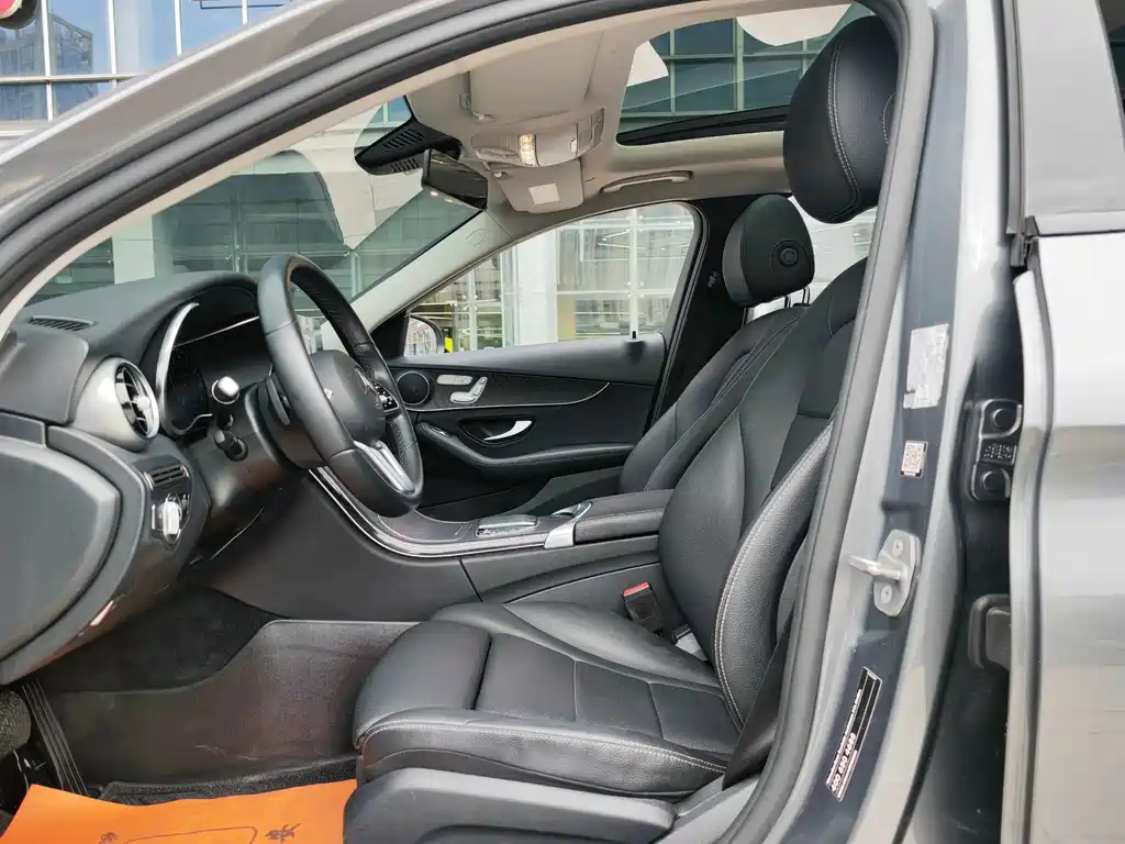 Mercedes-Benz C-Class (Import) — миниатюра 7