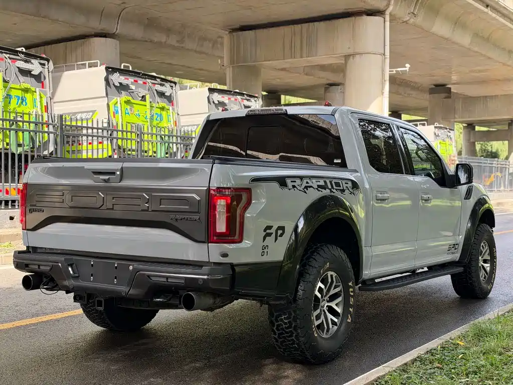 Ford F-150 Raptor — миниатюра 4