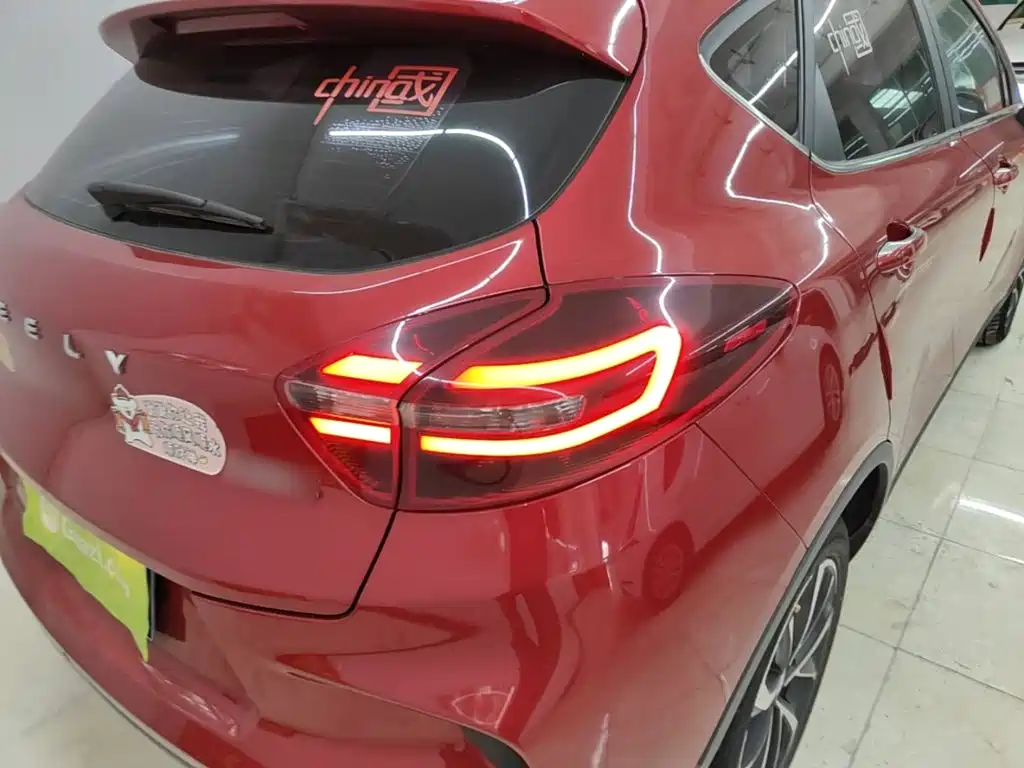 Geely Emgrand GS — миниатюра 8