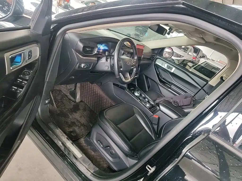 Ford Explorer — миниатюра 16