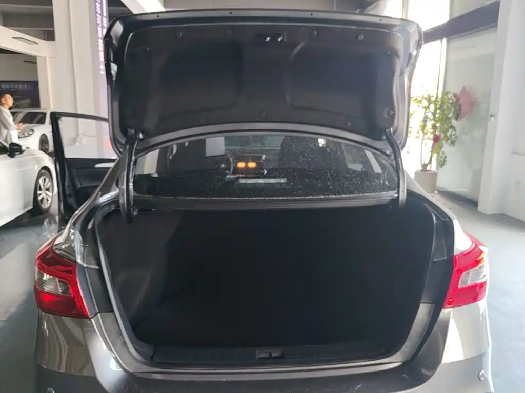 Nissan Sylphy — миниатюра 19