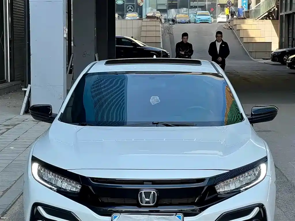 Honda Civic 2021 HATCHBACK 220TURBO CVT