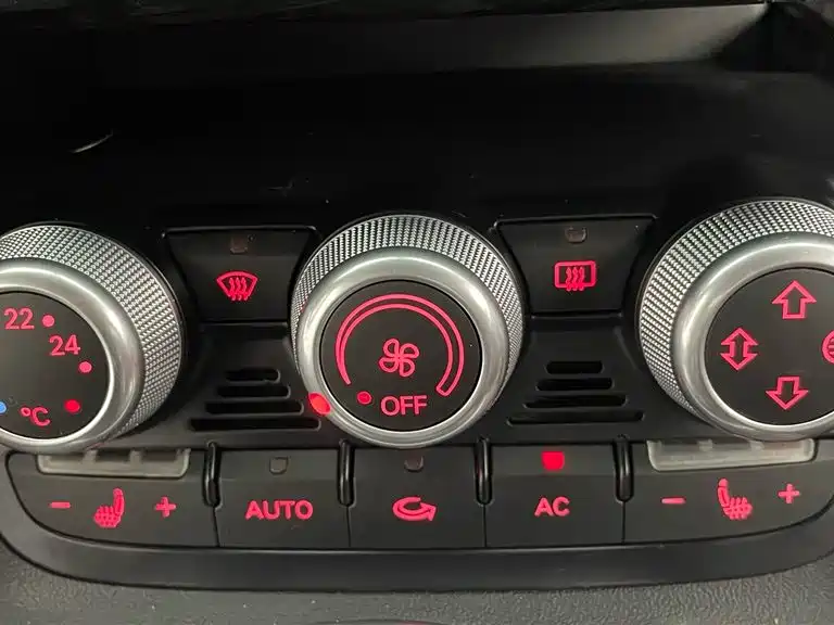 Audi R8 — миниатюра 19