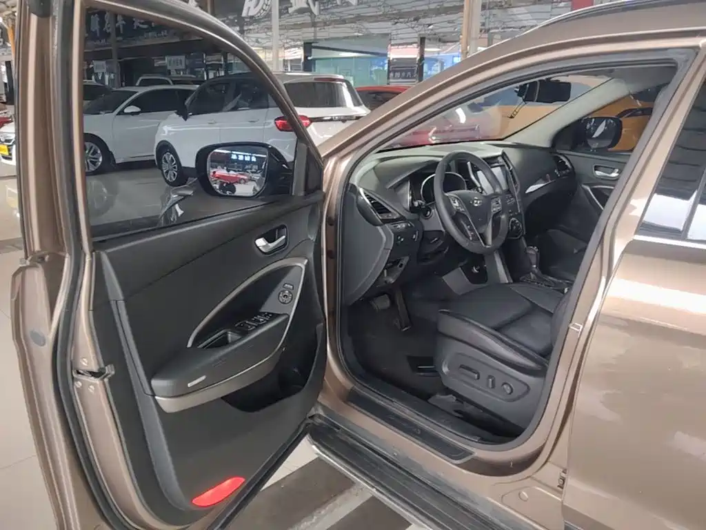 Hyundai Santa Fe — миниатюра 16