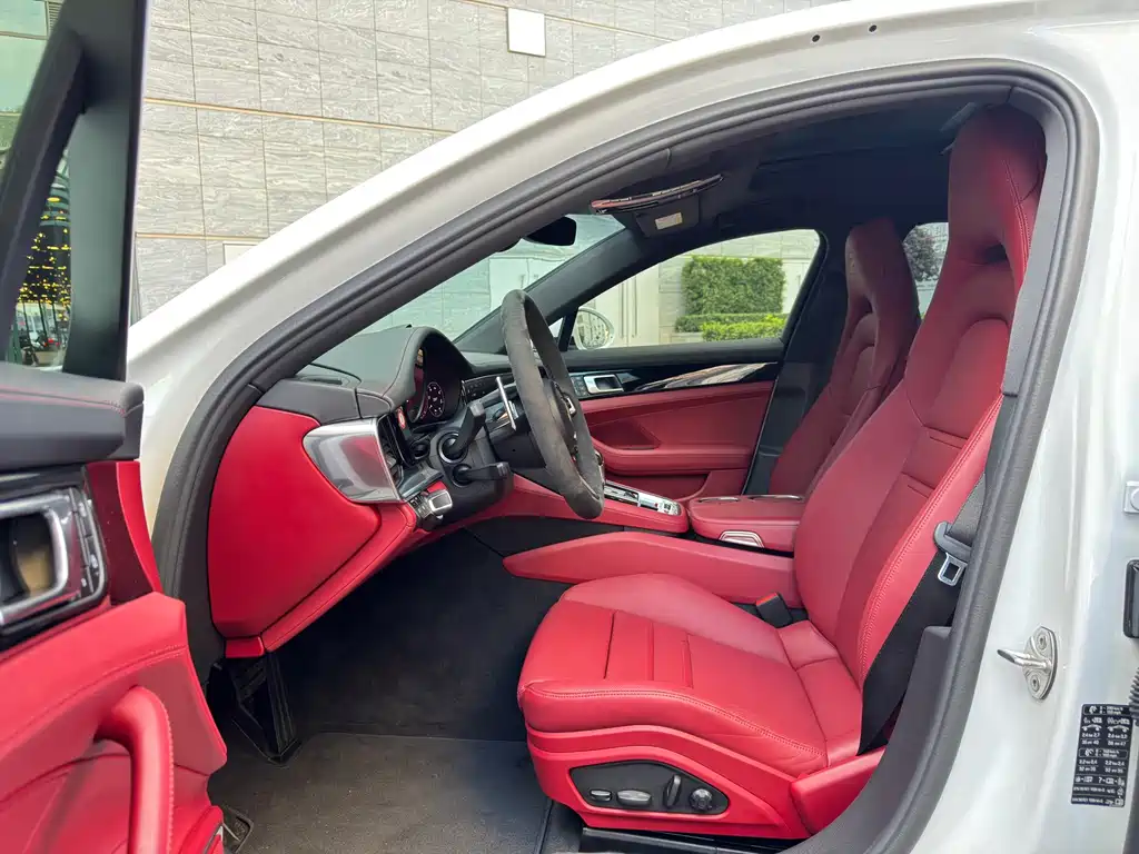 Porsche Panamera — миниатюра 6