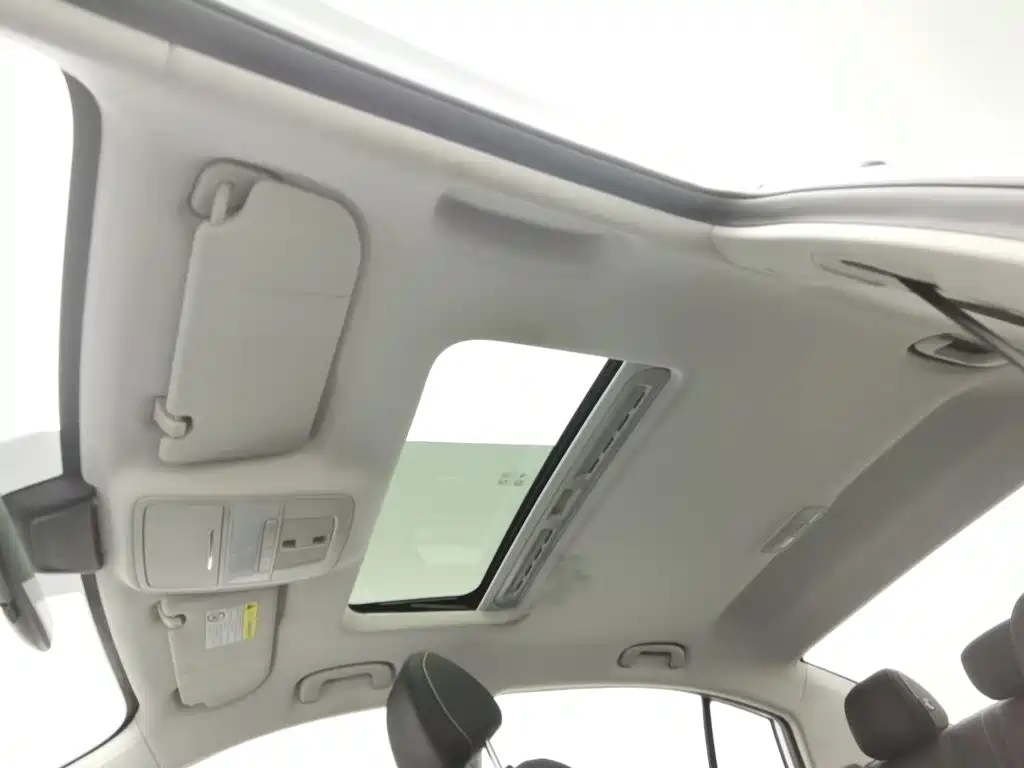 Roewe i5 — миниатюра 14
