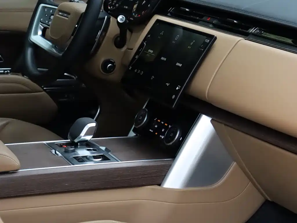 Land Rover Range Rover — миниатюра 17
