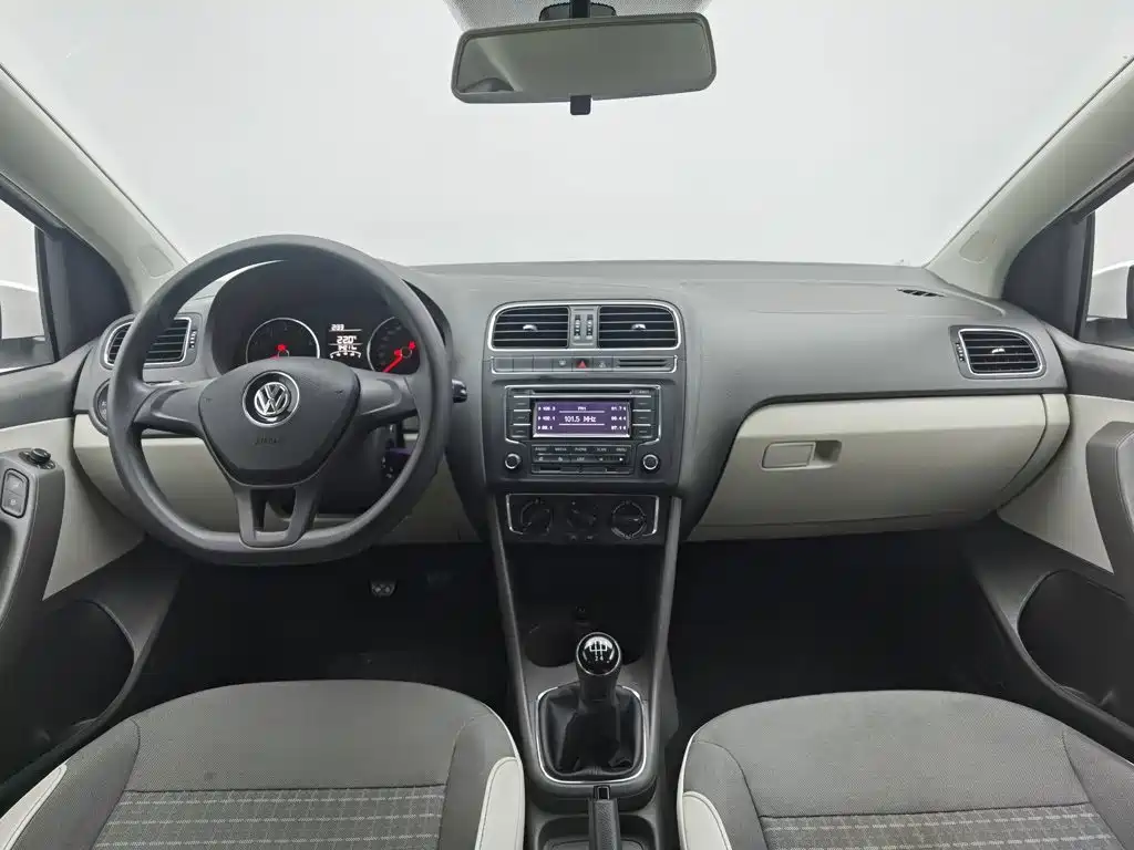 Volkswagen Polo — миниатюра 5