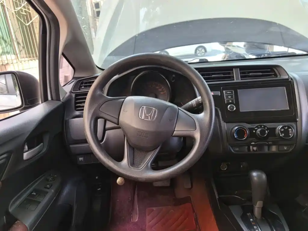 Honda Fit — миниатюра 11