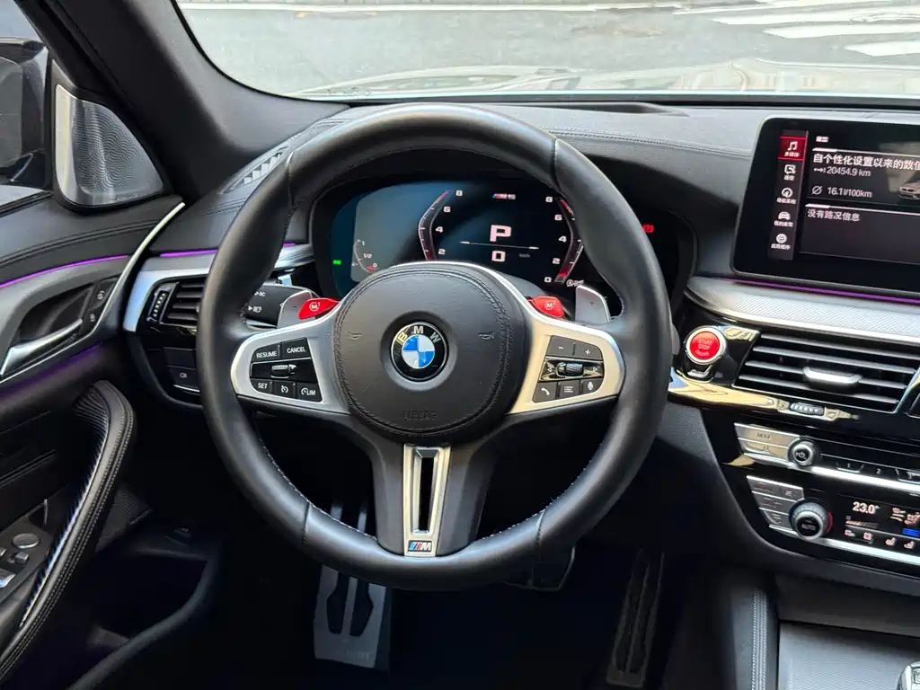 BMW M5 — миниатюра 13