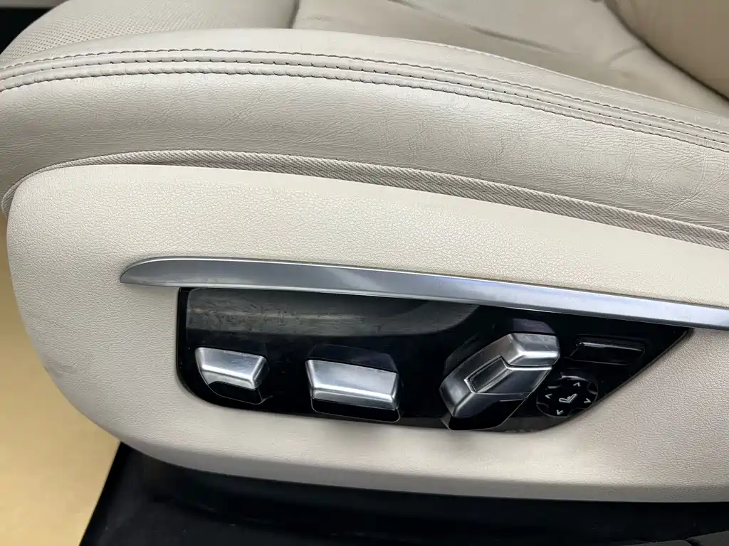 BMW 7 Series 7 2016 740Li Premium