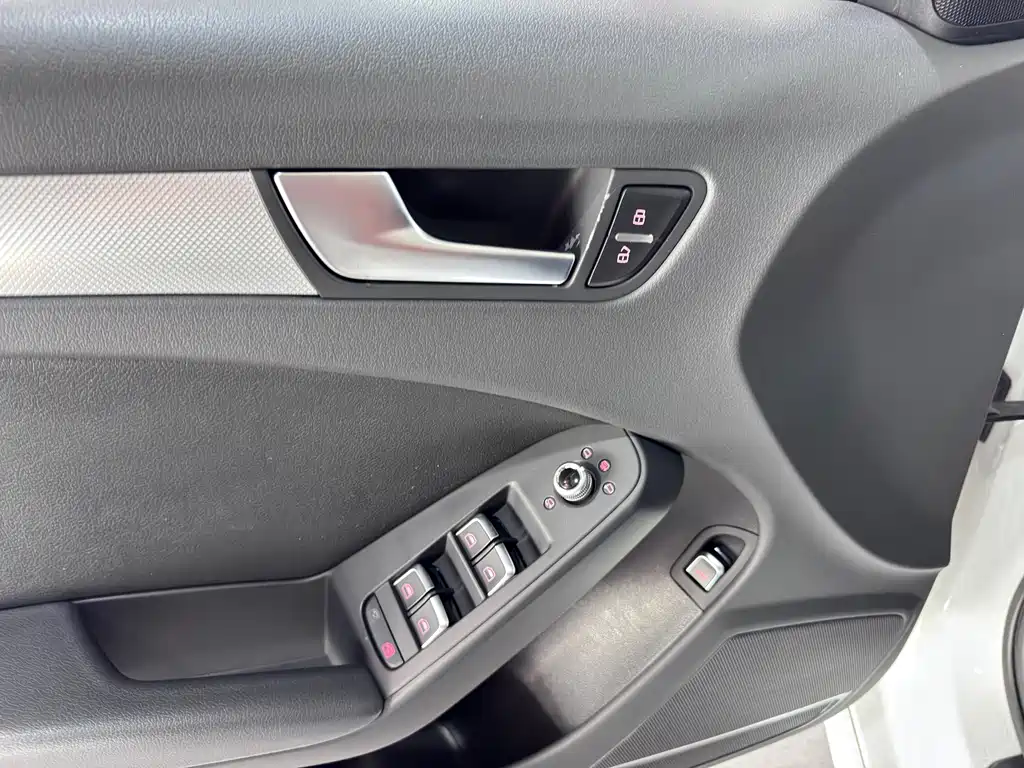 Audi A4L — миниатюра 19