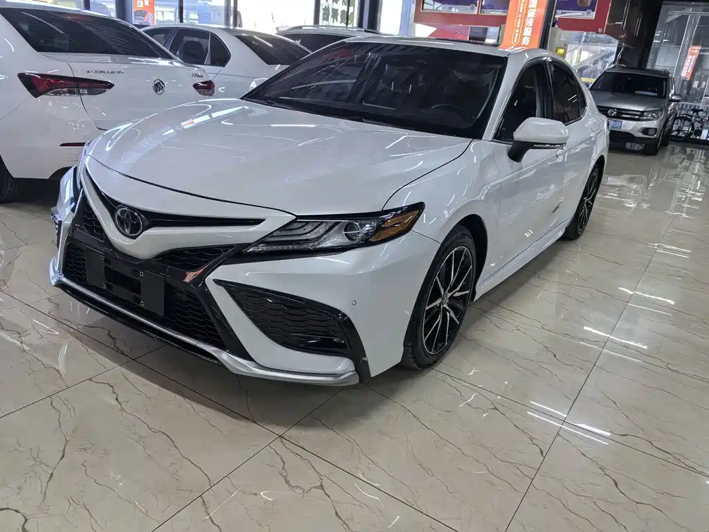 Toyota Camry 2022