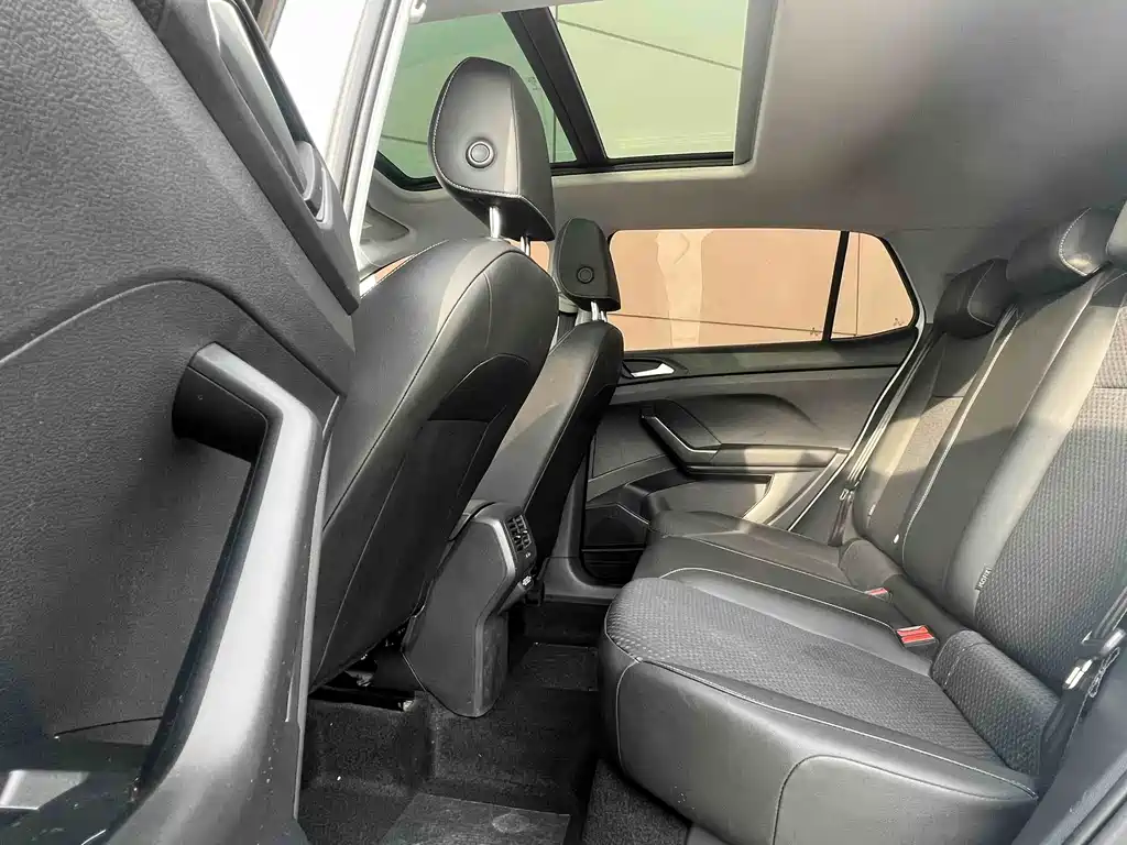 VOLKSWAGEN EXPLORING THE SHADOW