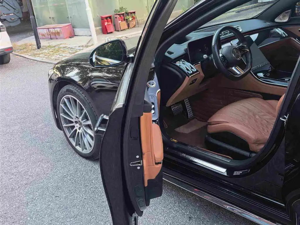 Mercedes-Benz S-Class — миниатюра 4