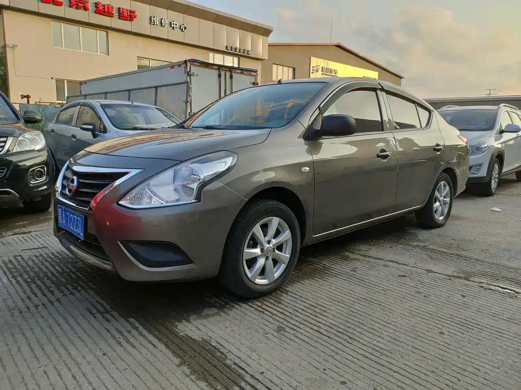 Nissan Sunny — миниатюра 13