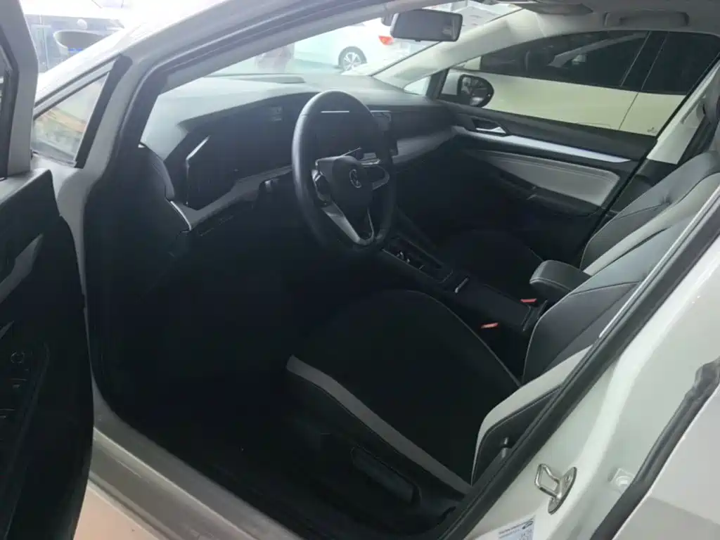 Volkswagen Golf — миниатюра 16