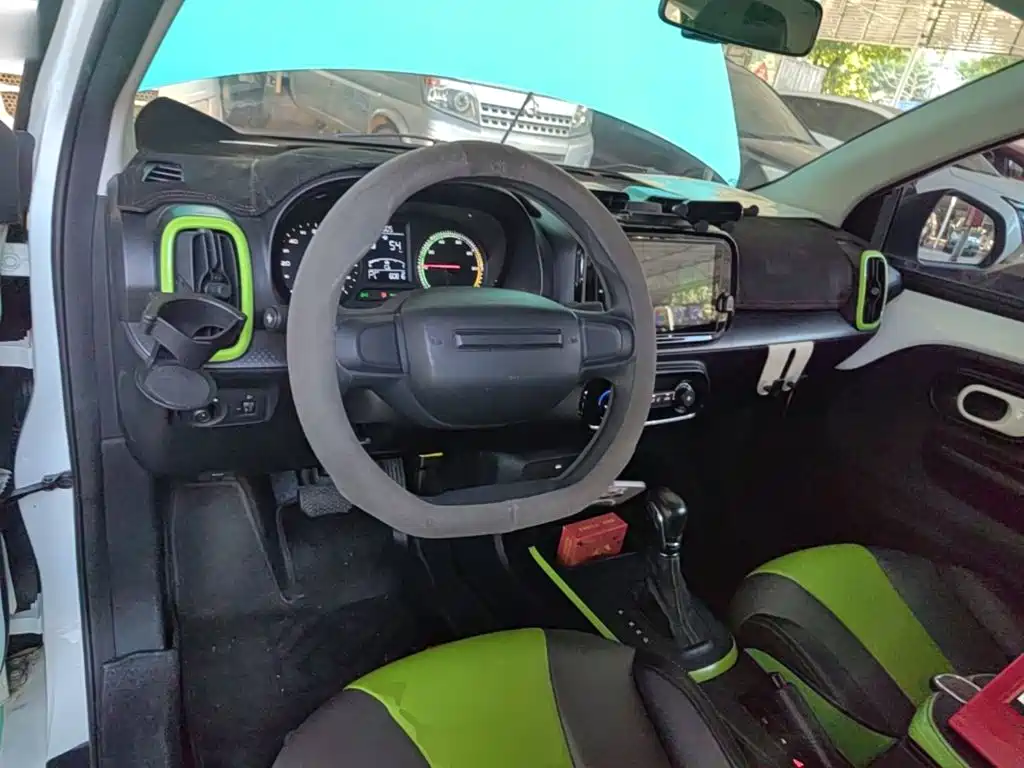 Roewe Clever — миниатюра 10