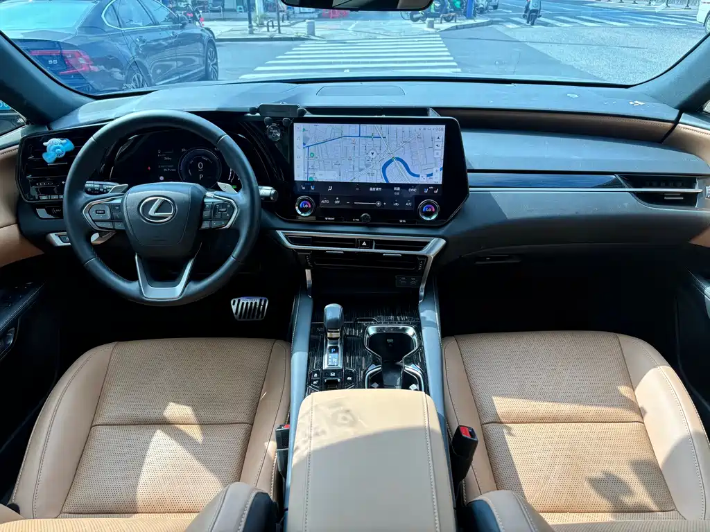 Lexus RX — миниатюра 11