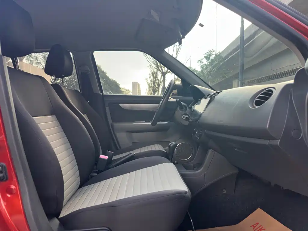 Suzuki Swift — миниатюра 10