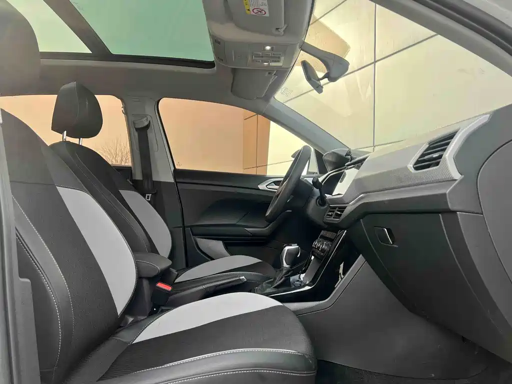 VOLKSWAGEN EXPLORING THE SHADOW