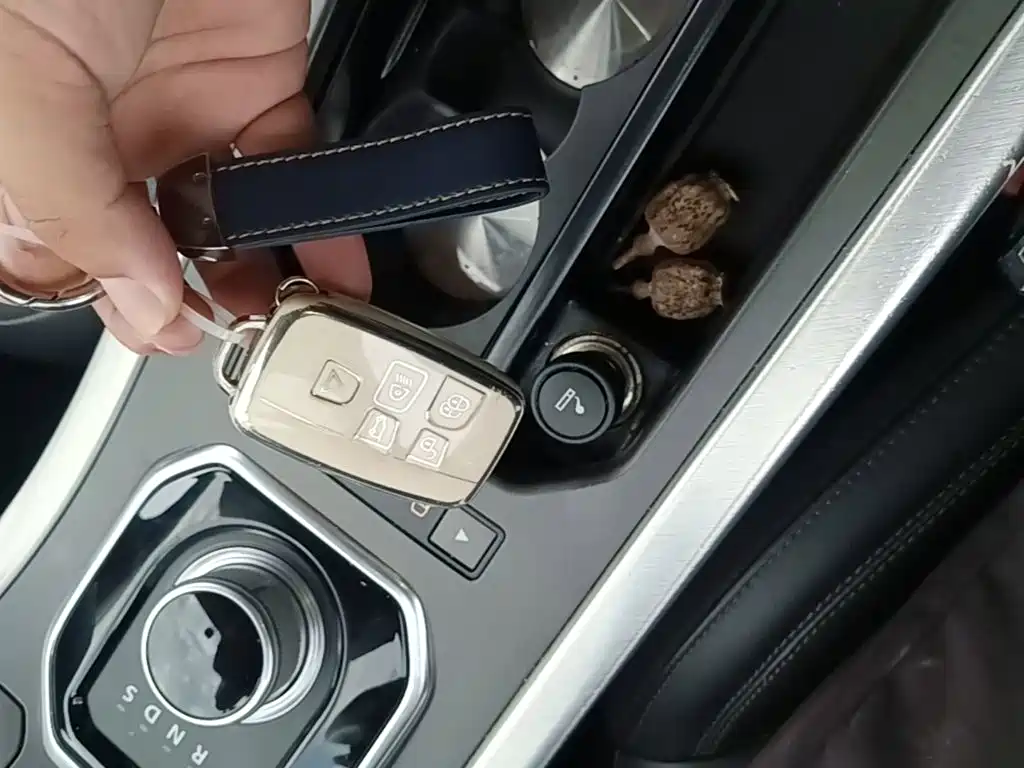 Land Rover Evoque — миниатюра 9