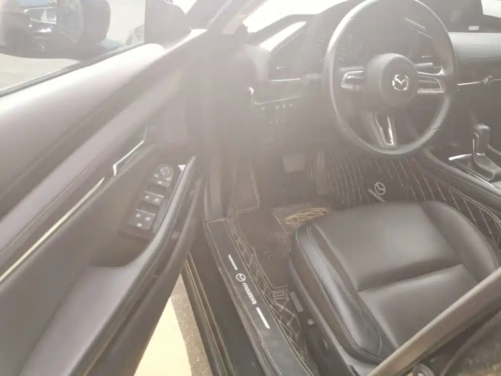 Mazda 3 Axela — миниатюра 16