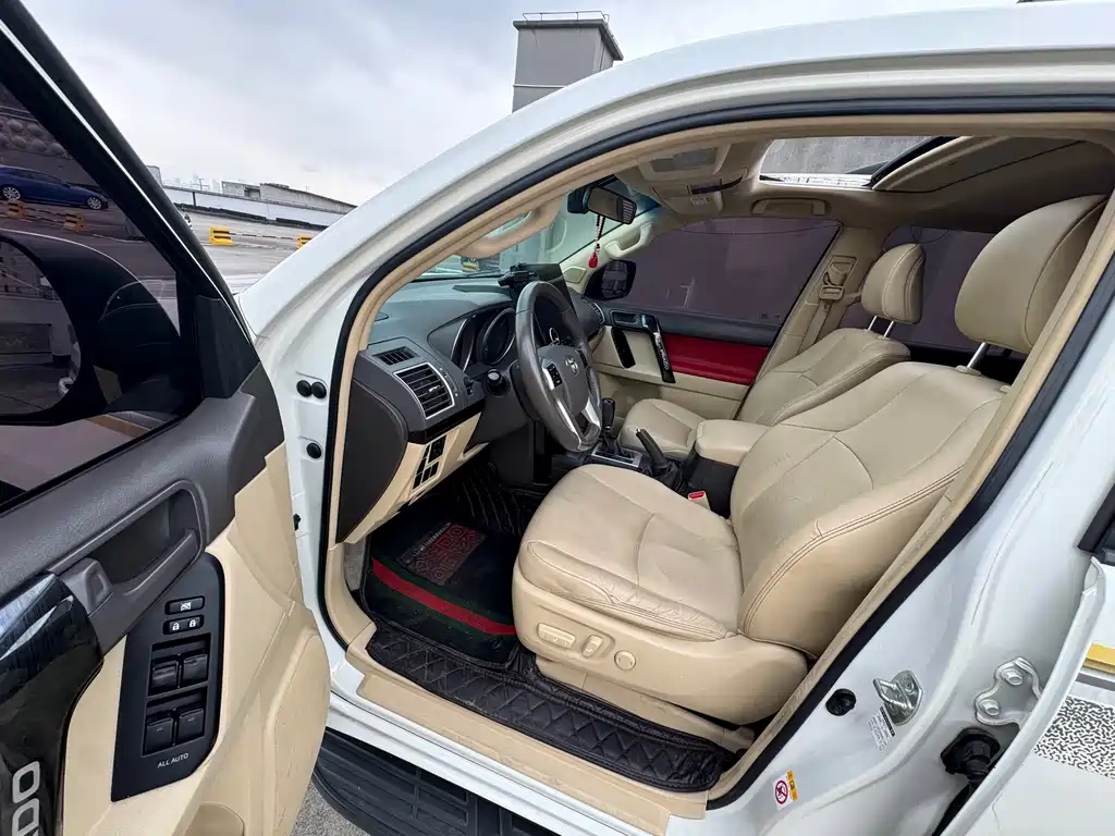 Toyota Prado — миниатюра 9