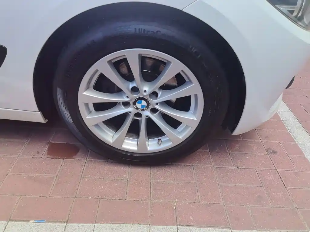 BMW 3 Series GT — миниатюра 9