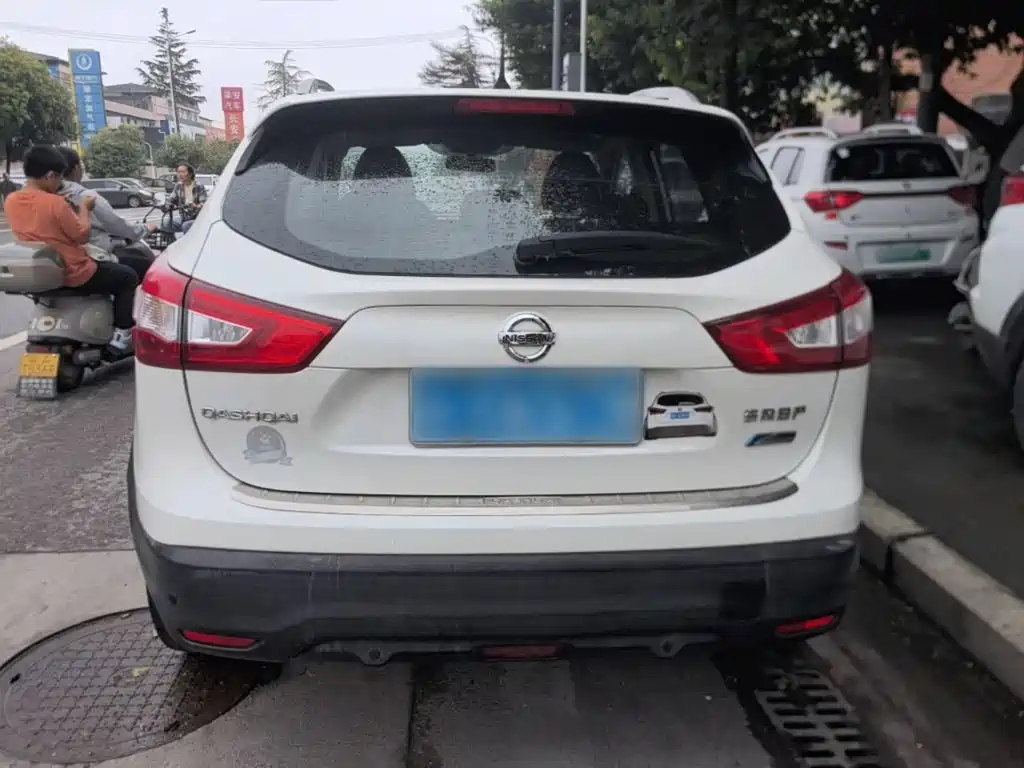 Nissan Qashqai — миниатюра 6