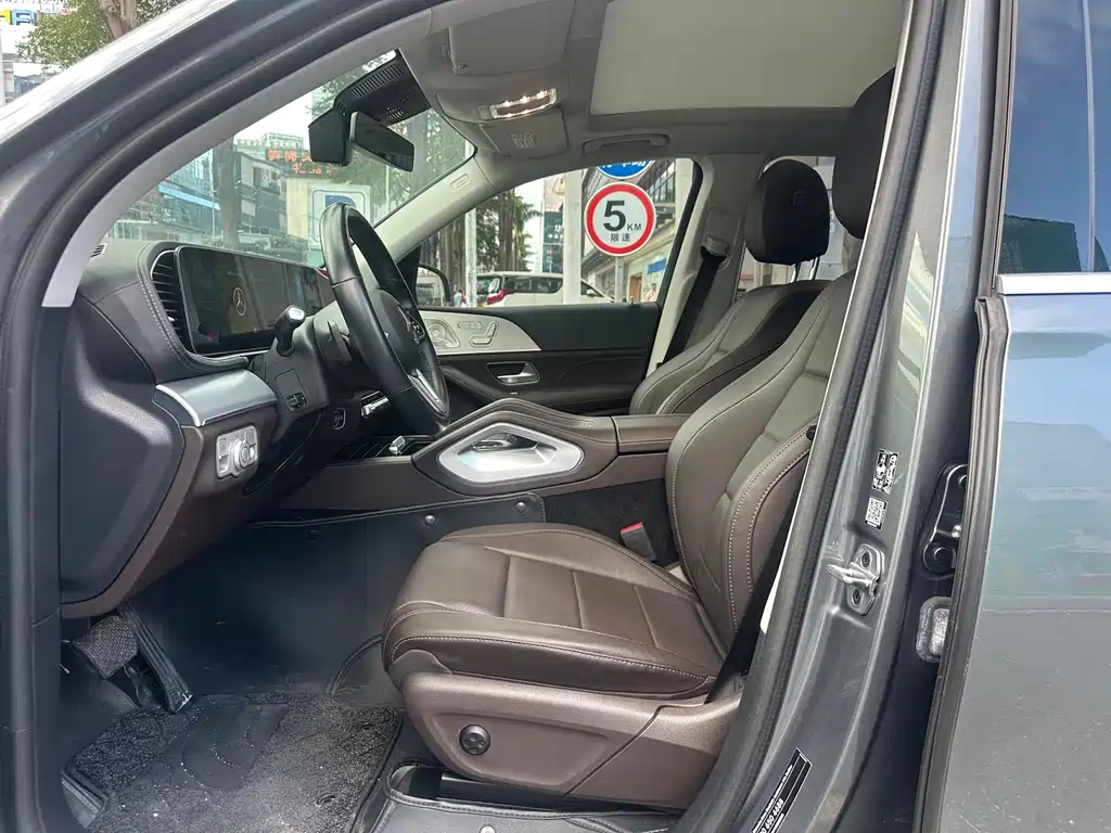 Mercedes-Benz GLE (Import) — миниатюра 6