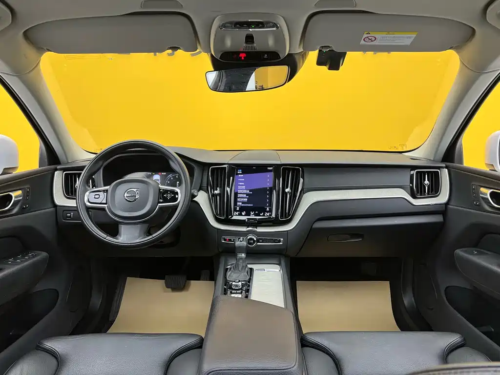 Volvo XC60 2021 T5 Luxury