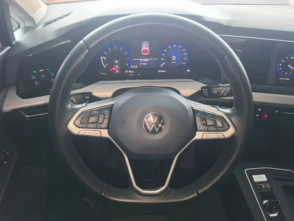 Volkswagen Golf — миниатюра 11