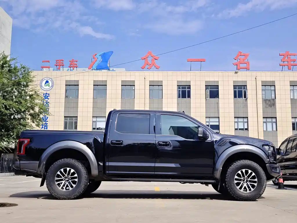 Ford F-150 Raptor — миниатюра 4