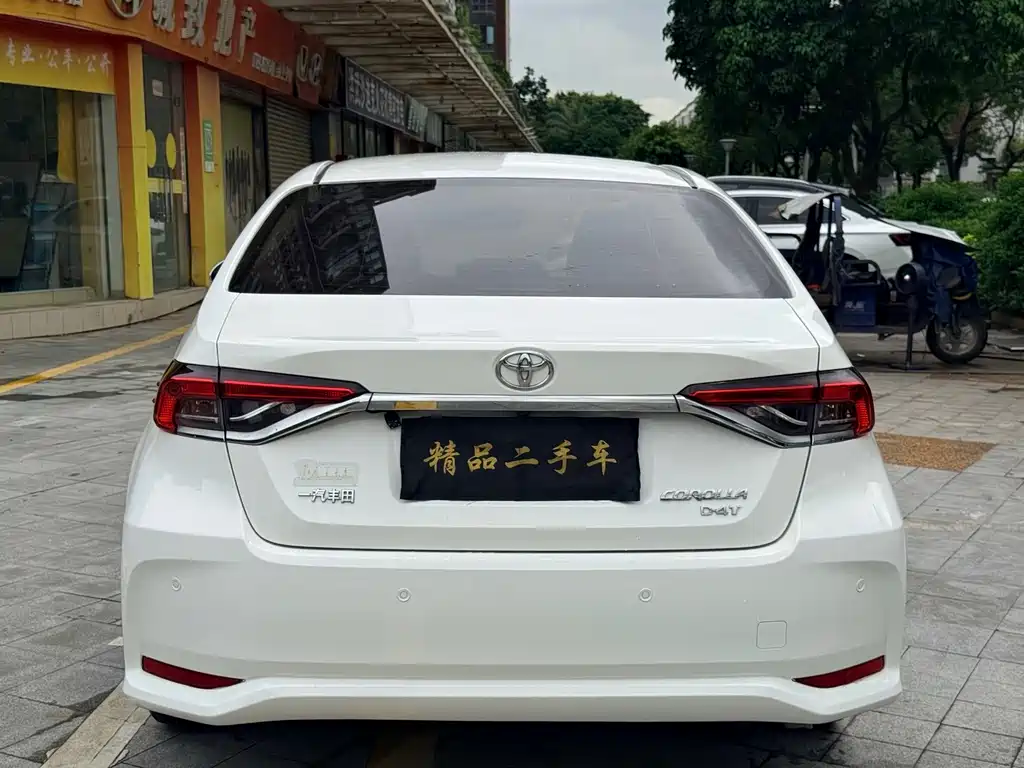 Toyota Corolla — миниатюра 8