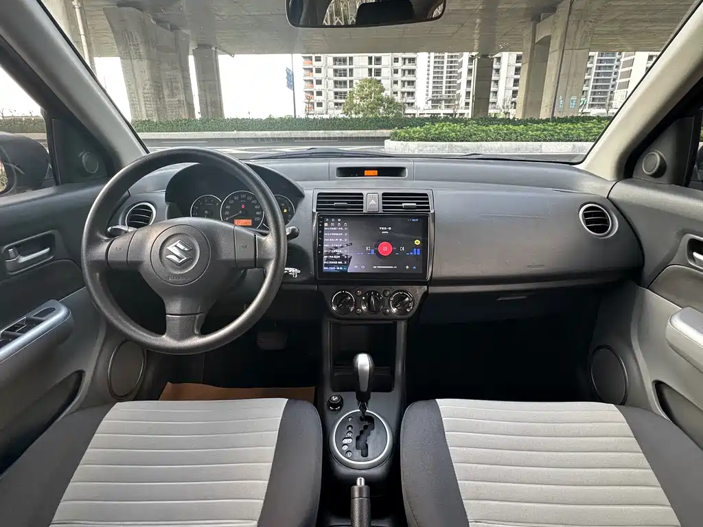 Suzuki Swift — миниатюра 12