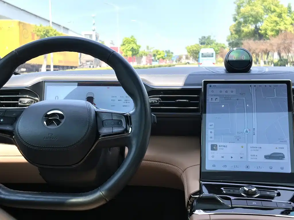 NIO ES8 — миниатюра 15