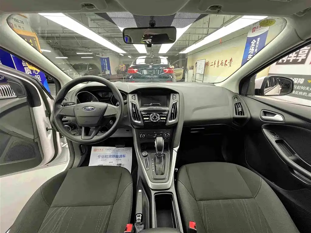 Ford Focus — миниатюра 5