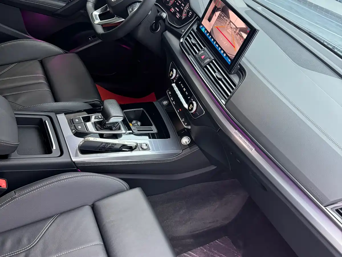 Audi Q5L 2024 Черный из Китая, фото 3