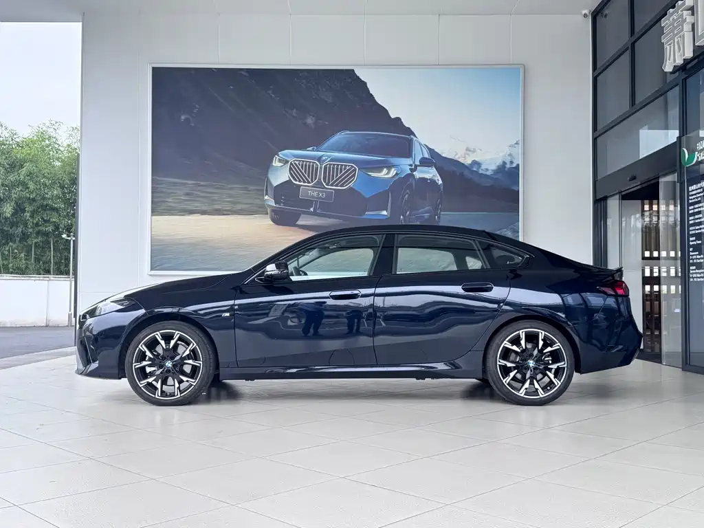 BMW 2 Series 2 2025 225L M Sport