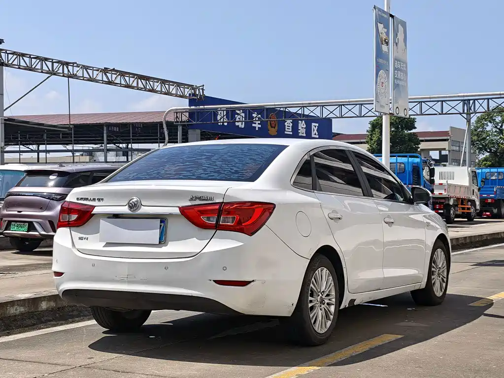 Buick Excelle — миниатюра 12