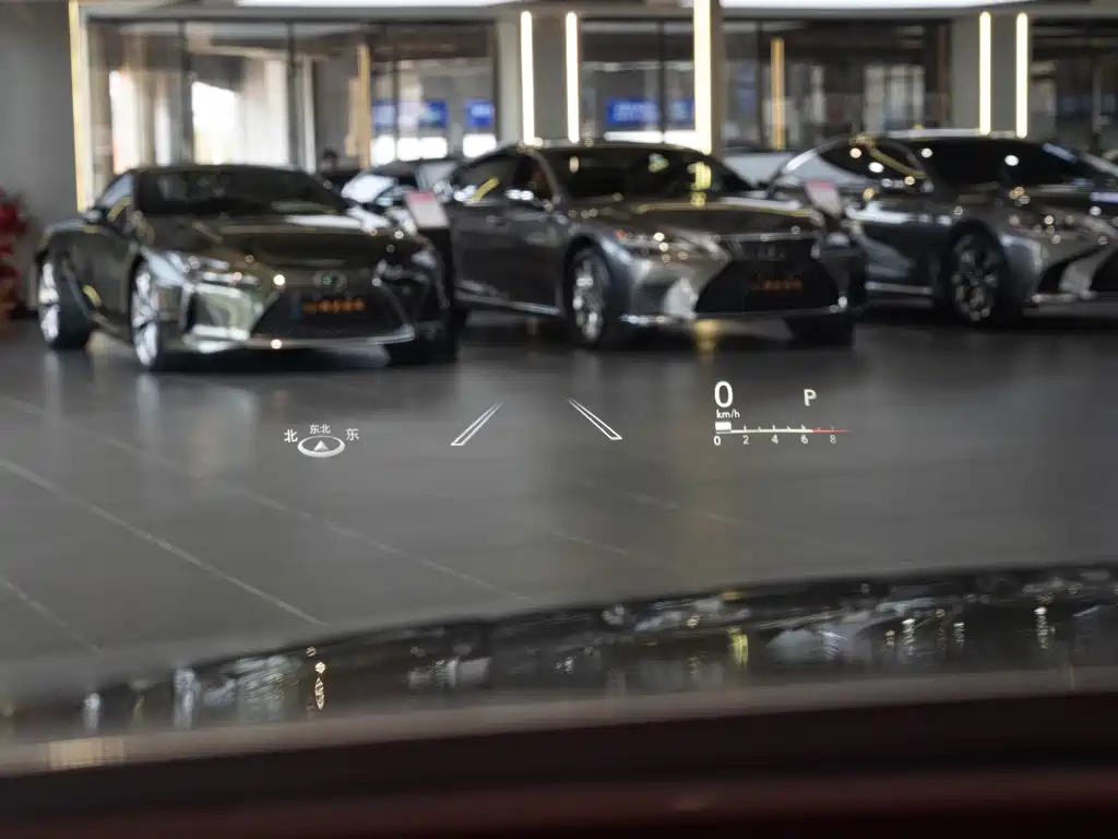 Lexus LS — миниатюра 24