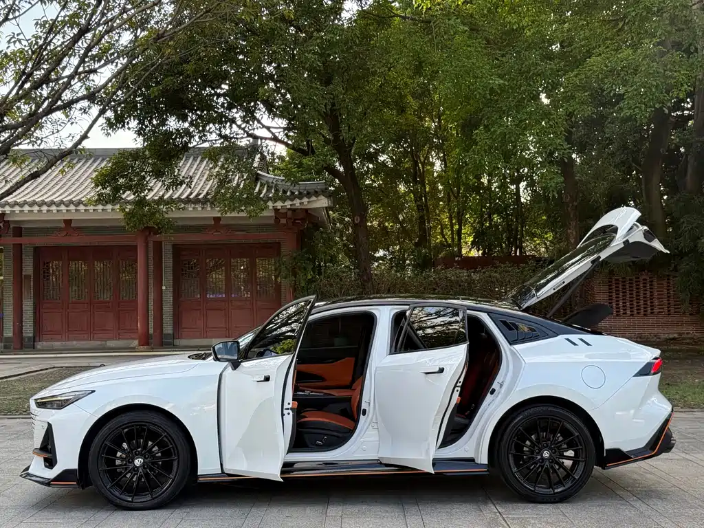 Changan UNI-V — миниатюра 11